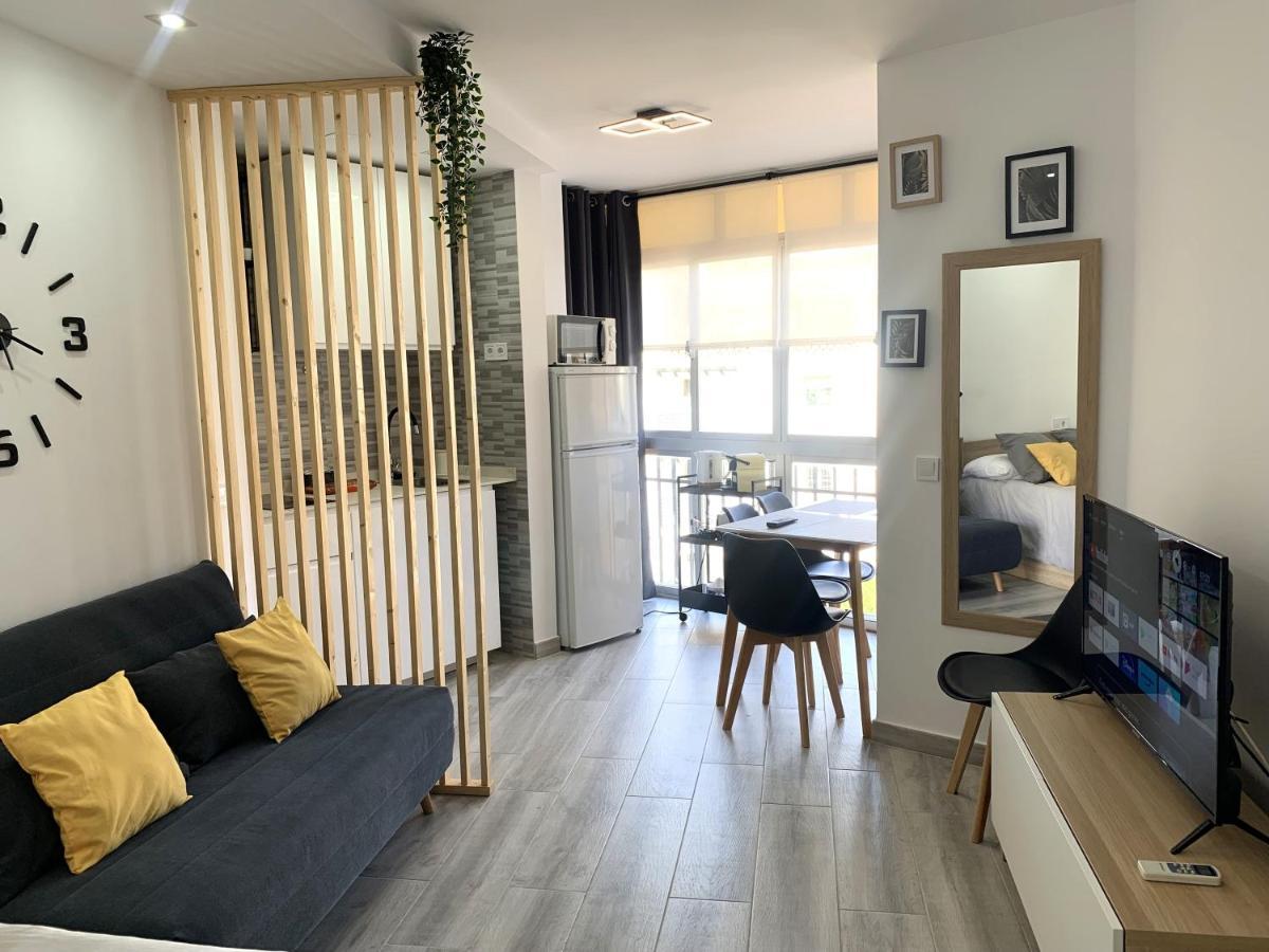 Precioso Estudio Frente Al Mar Con Piscina Benalmádena Εξωτερικό φωτογραφία